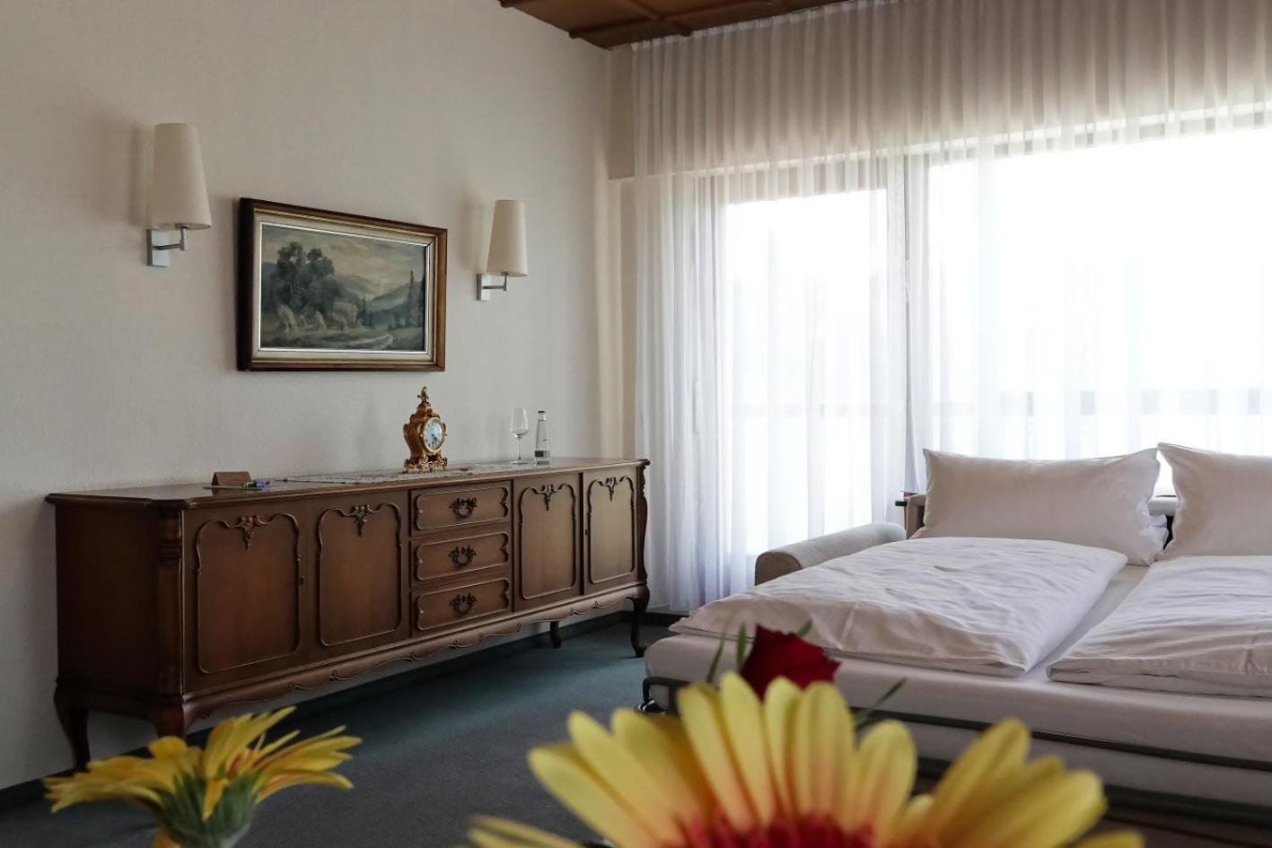 Hotel-Restaurant Zum Kirschbaum Rottendorf Buitenkant foto