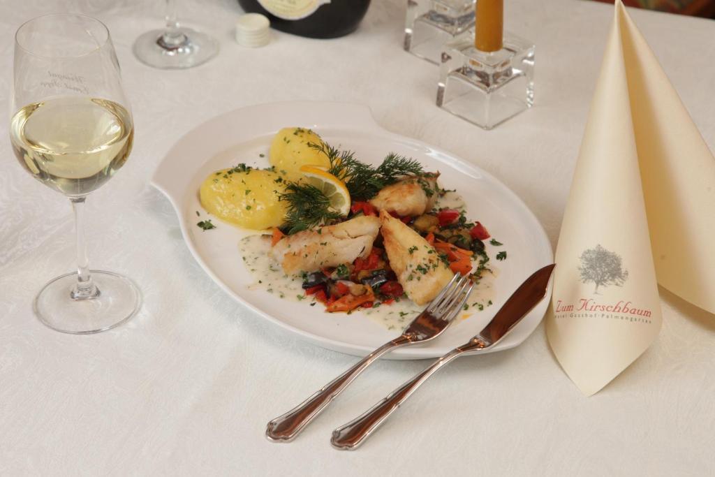 Hotel-Restaurant Zum Kirschbaum Rottendorf Buitenkant foto