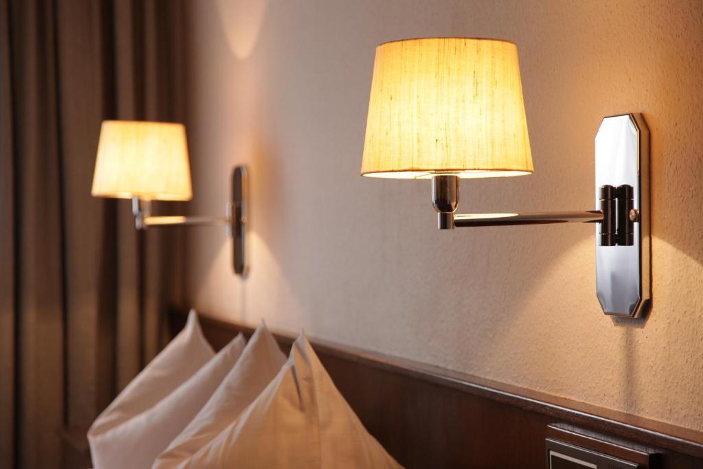 Hotel-Restaurant Zum Kirschbaum Rottendorf Buitenkant foto